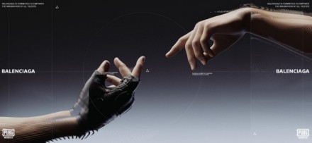 巴黎世家联名PUBG科幻风双手相对创意宣传图